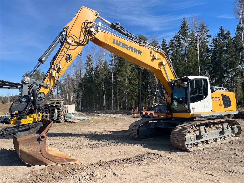 Liebherr R 936